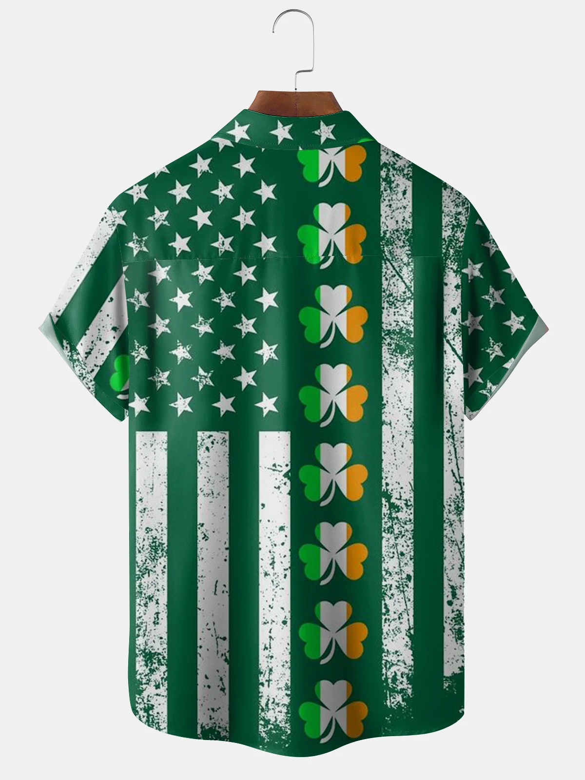St Patrick‘s Day Shamrock Chest Pocket Short Sleeve Casual Shirt | royaura