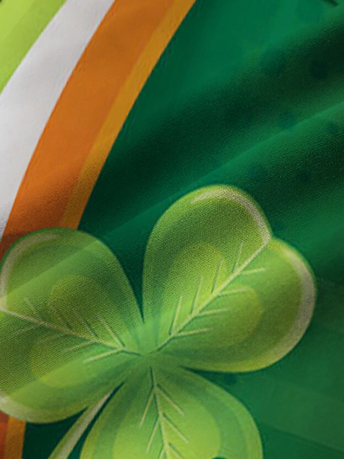 Royaura Men's St. Patrick's Day Shamrock Print Hawaiian Shirt Breathable Plus Size Shirts