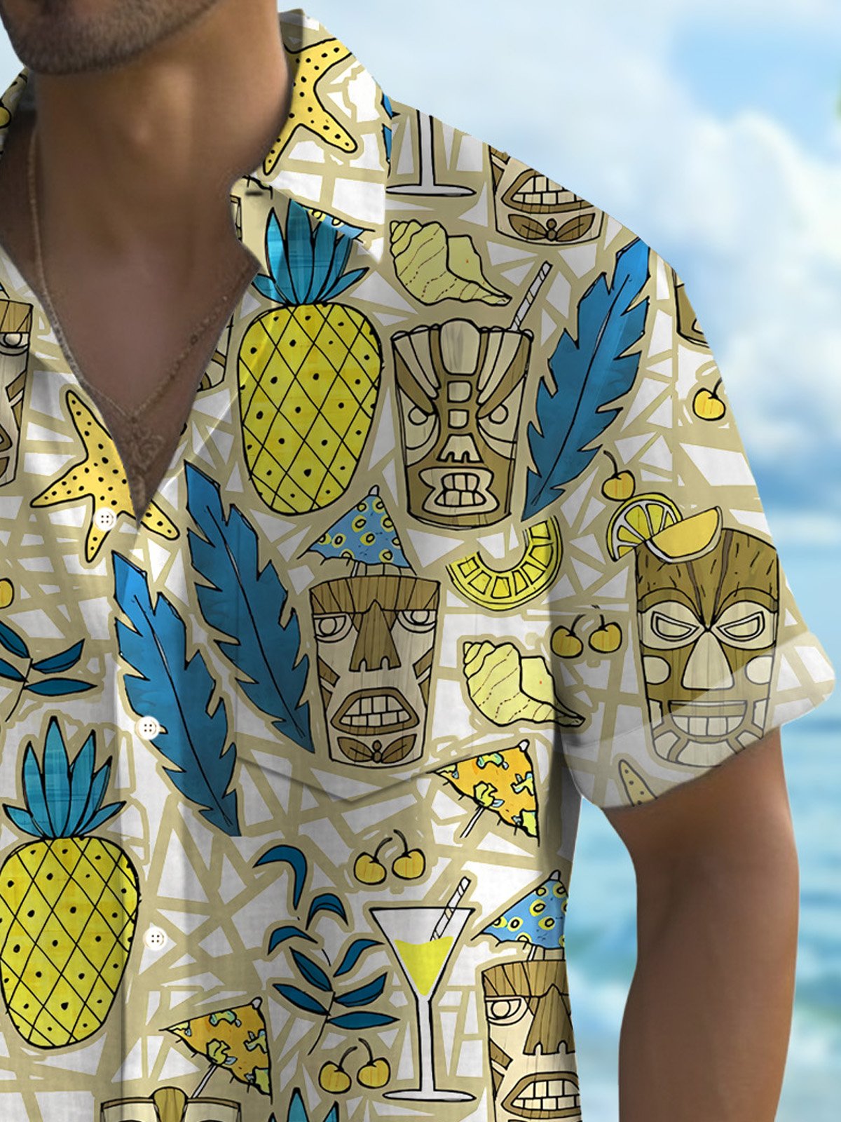 Royaura® Hawaiian Tiki Cocktail Print Men's Button Pocket Short Sleeve Shirt