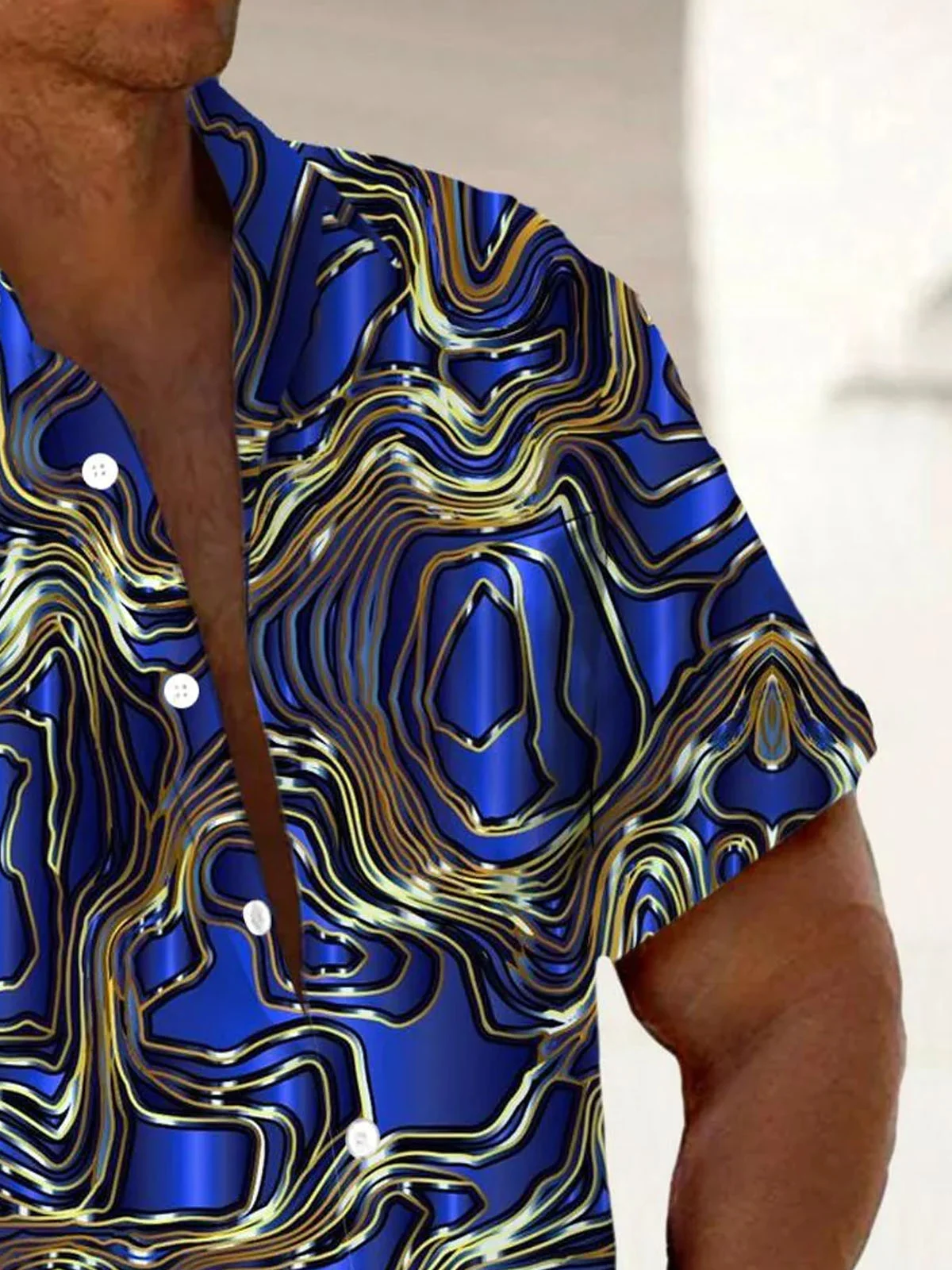 Royaura®Retro Art Textured 3D Gilt Print Men's Button Pocket Short Sleeve Shirt