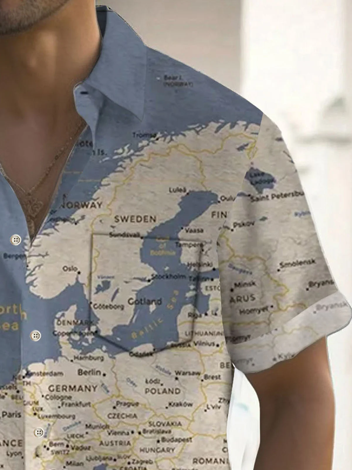Royaura®Vintage Nautical Map Print Men's Button Pocket Short Sleeve Shirt